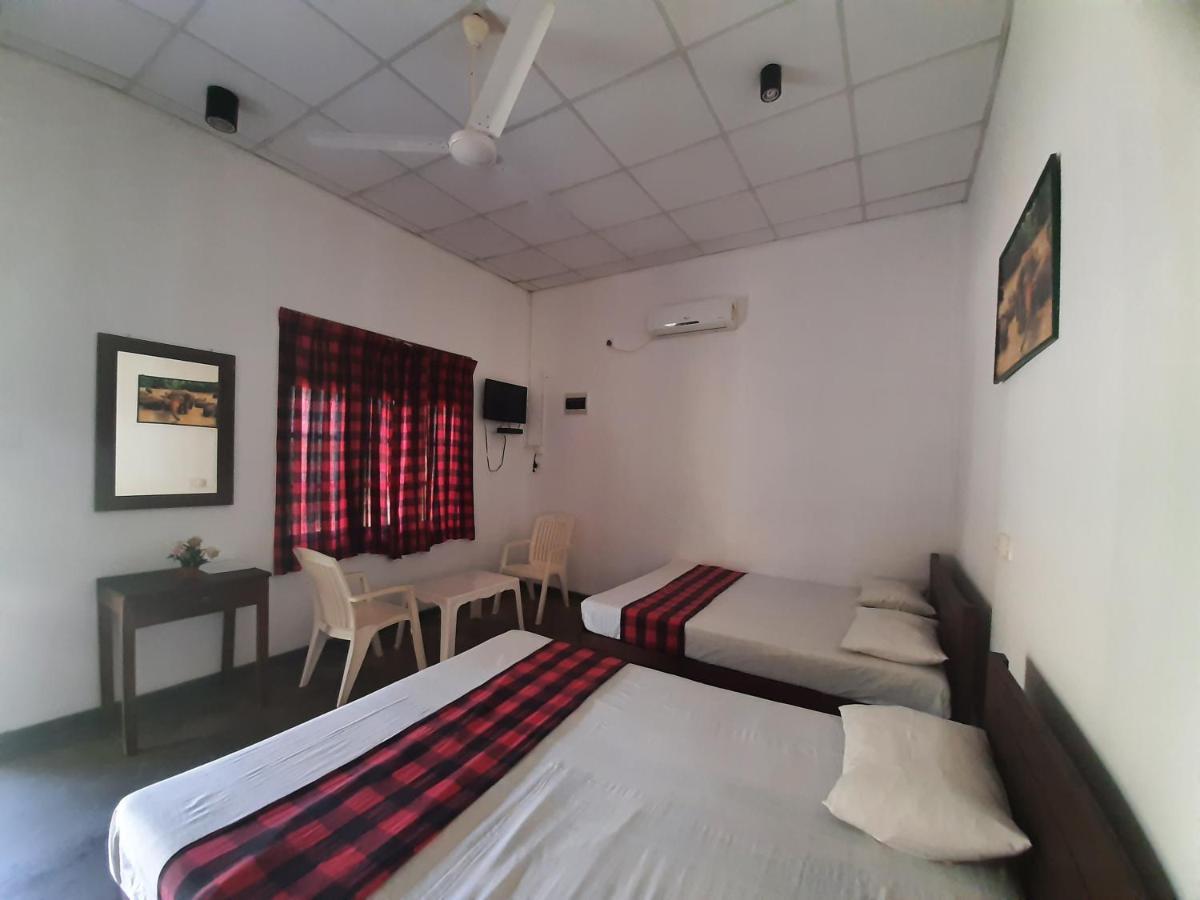 Katagamuwa Rest Hotel Kataragama Exterior foto